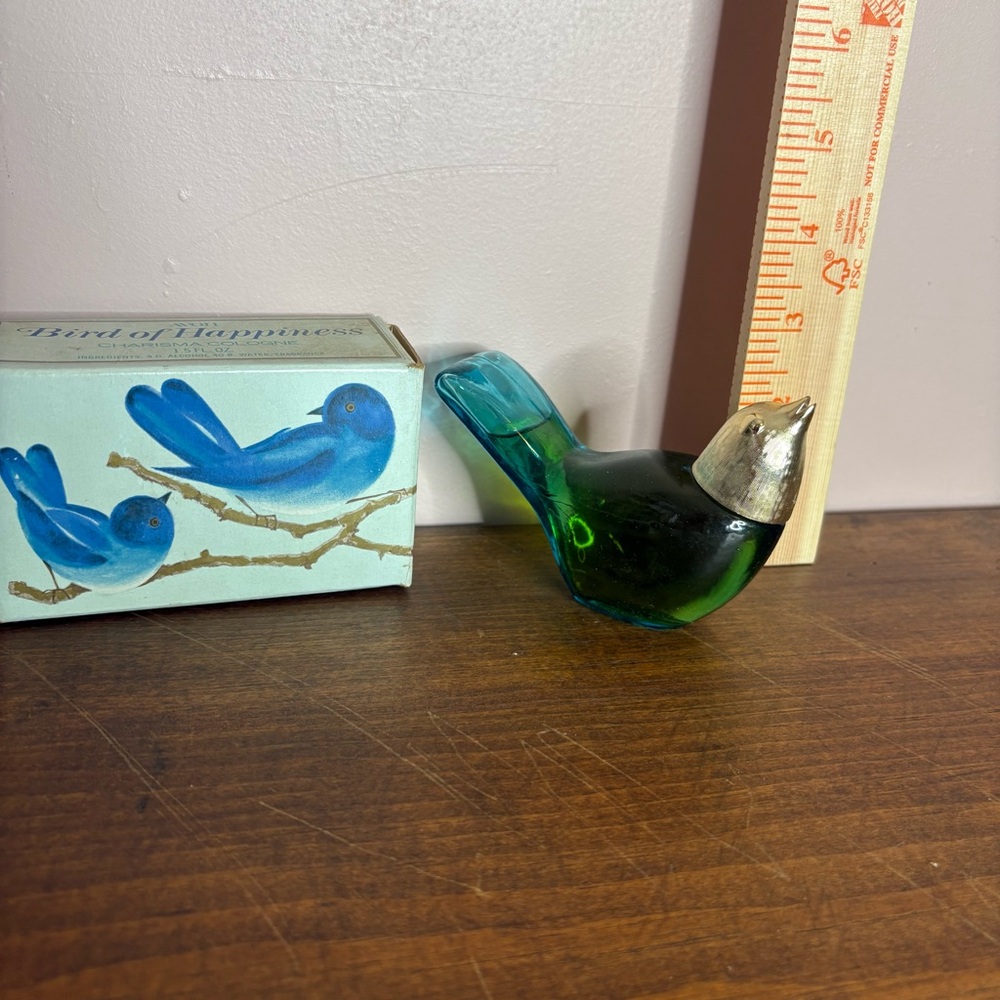 💚Avon Vintage Bird of Happiness Charisma Cologne